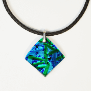 Collier Losange  – coloris bleu